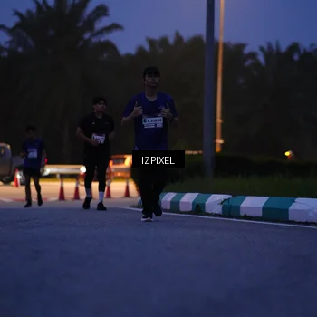 Runner Photo 7441200
