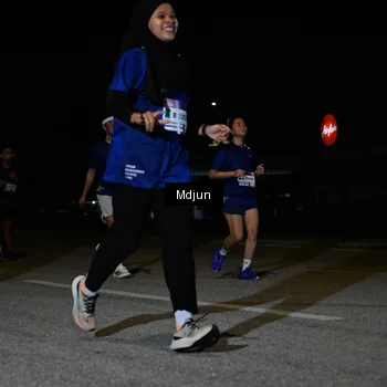 Runner Photo 7441216