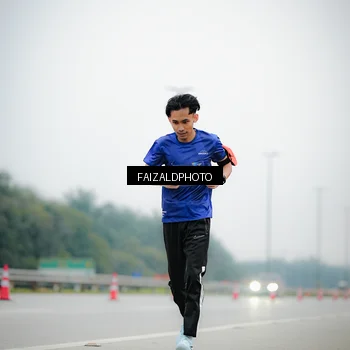 Runner Photo 7441235