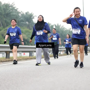 Runner Photo 7441302