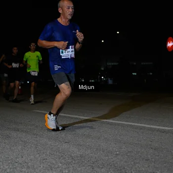 Runner Photo 7441310