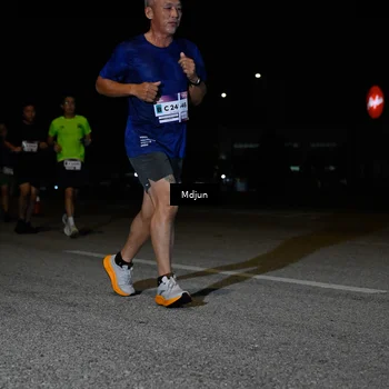 Runner Photo 7441311