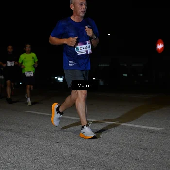 Runner Photo 7441314