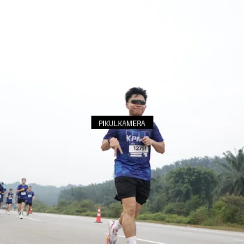 Runner Photo 7441316
