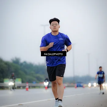 Runner Photo 7441332