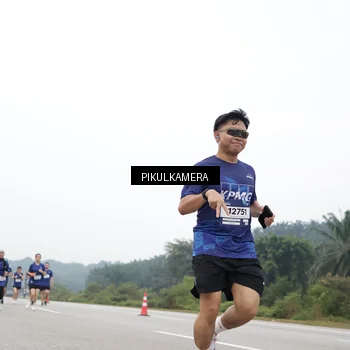 Runner Photo 7441383