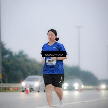 Runner Photo 7441396