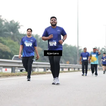 Runner Photo 7441416