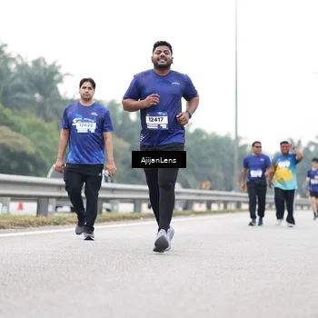Runner Photo 7441417