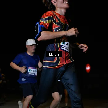 Runner Photo 7441423
