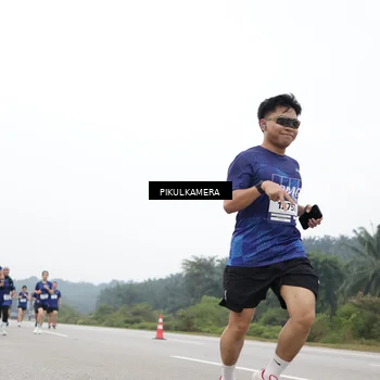 Runner Photo 7441479