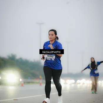 Runner Photo 7441480