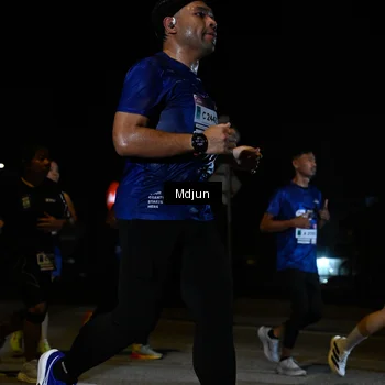 Runner Photo 7441537