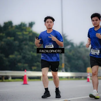 Runner Photo 7441542