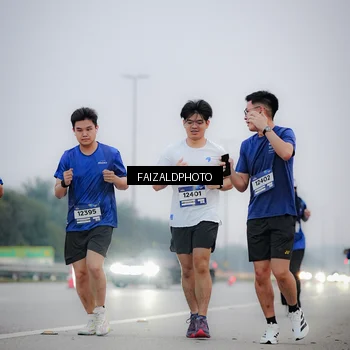 Runner Photo 7441553