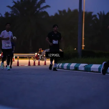 Runner Photo 7441558