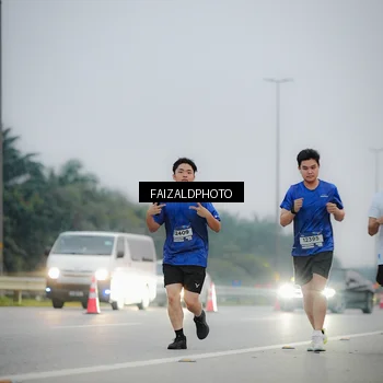 Runner Photo 7441564