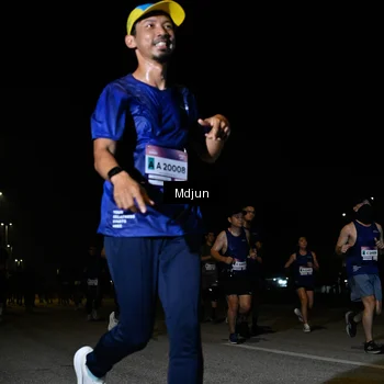 Runner Photo 7441602
