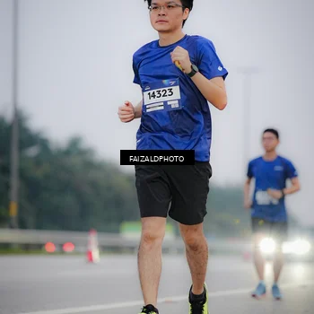 Runner Photo 7441613