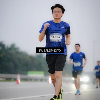 Runner Photo 7441625