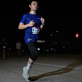 Runner Photo 7441633