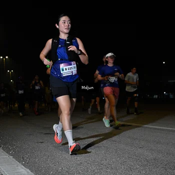 Runner Photo 7441663