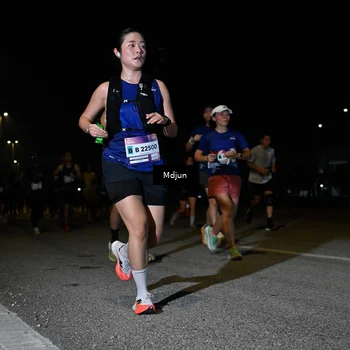 Runner Photo 7441664