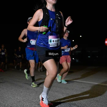 Runner Photo 7441672