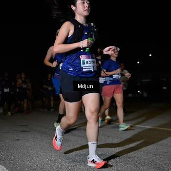 Runner Photo 7441681