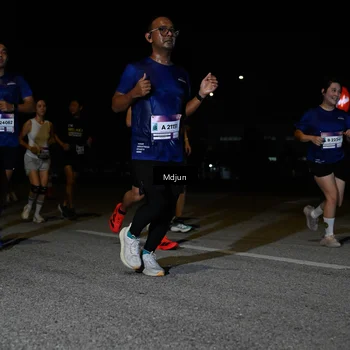 Runner Photo 7441694