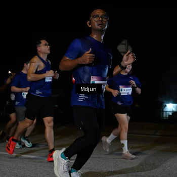 Runner Photo 7441709