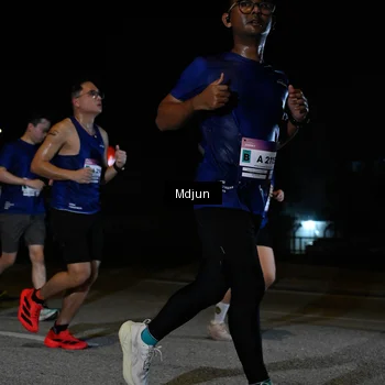 Runner Photo 7441718
