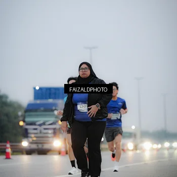 Runner Photo 7441740