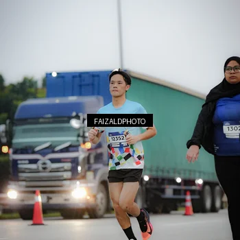 Runner Photo 7441746