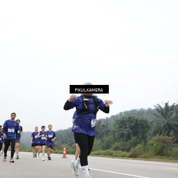 Runner Photo 7441768