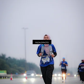 Runner Photo 7441818