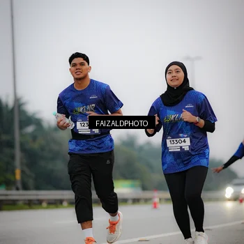 Runner Photo 7441844