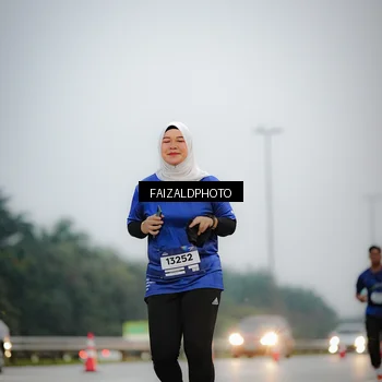 Runner Photo 7441916