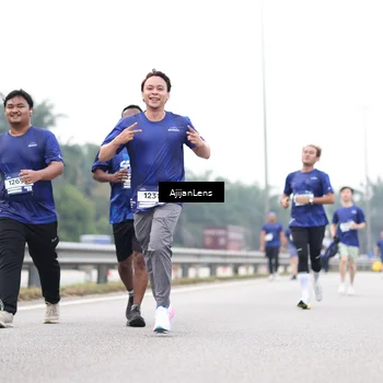 Runner Photo 7441930