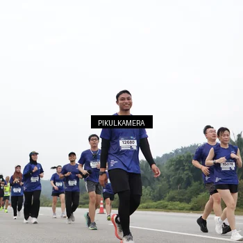 Runner Photo 7441945