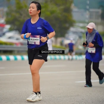 Runner Photo 7442010