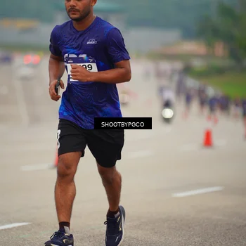 Runner Photo 7442044
