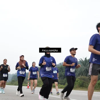 Runner Photo 7442046