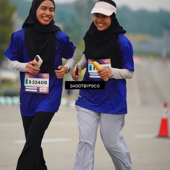 Runner Photo 7442100