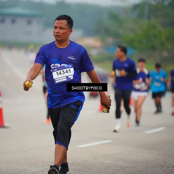 Runner Photo 7442107