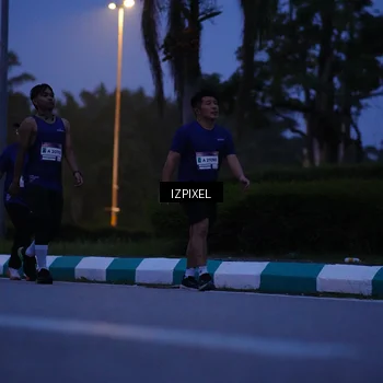 Runner Photo 7442113