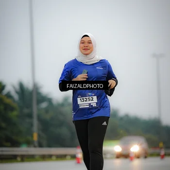 Runner Photo 7442116