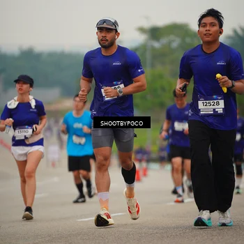 Runner Photo 7442122
