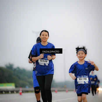 Runner Photo 7442124