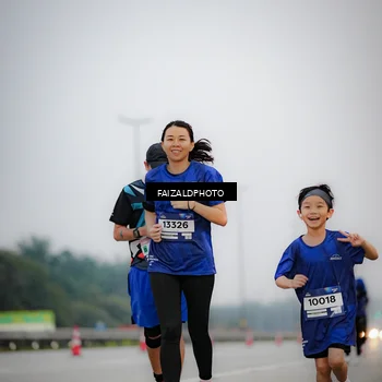 Runner Photo 7442125